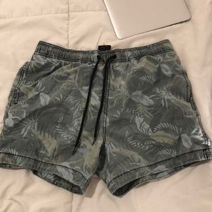 Cotton on floral print above knee shorts